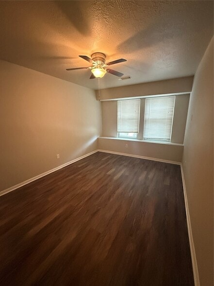 Building Photo - 19918 Rising Star Dr