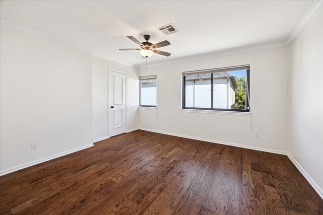 Building Photo - 2422 Nantucket Dr