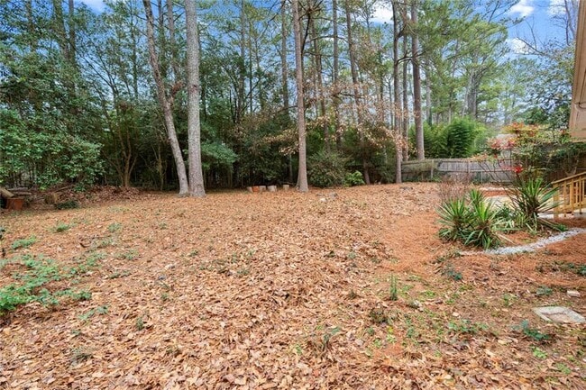 Building Photo - 2630 Warwick Cir NE