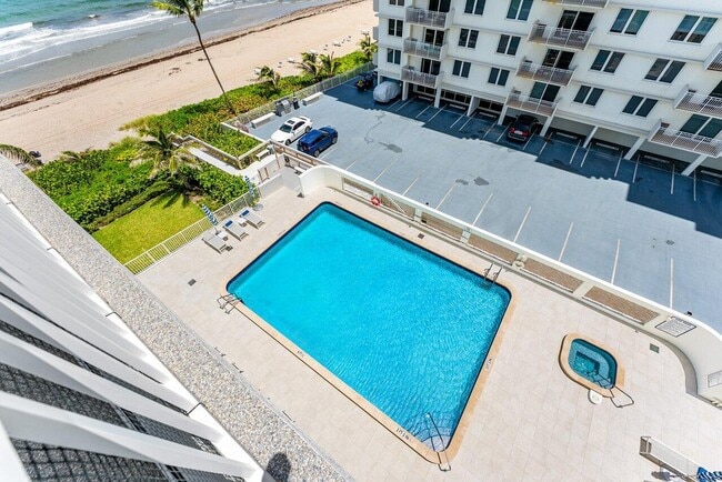Building Photo - 3211 S Ocean Blvd
