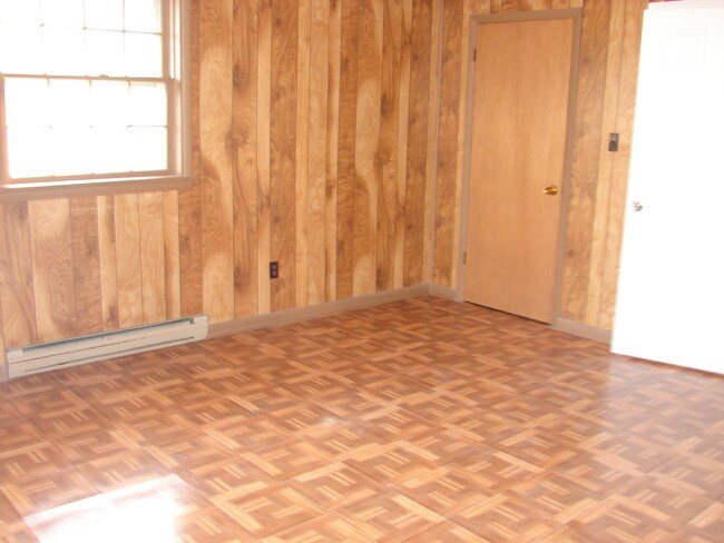 Building Photo - 25390 Point Lookout Rd