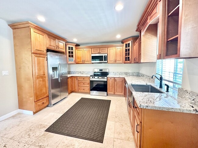 Building Photo - Stunning Top to Bottom, Inside & Out Remodel Job on this Rental Home, Minutes to Fallbrook or Bon...