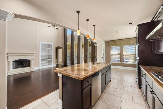 Building Photo - 14918 Diane Manor Ln