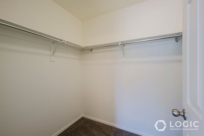 Building Photo - 7673 Decrescendo Dr