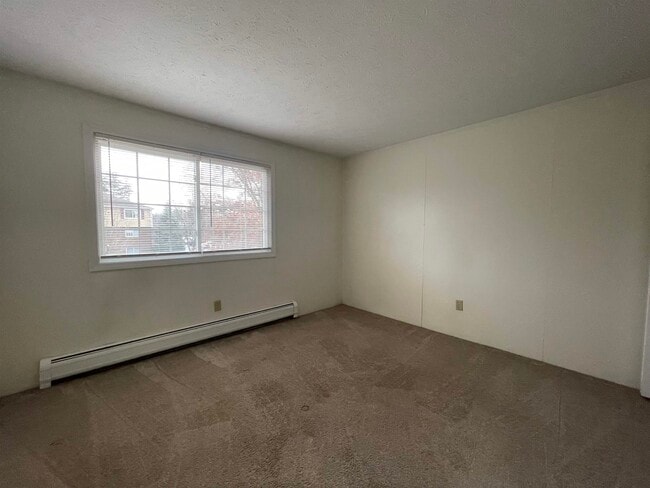 Building Photo - 3981 Brown Ave