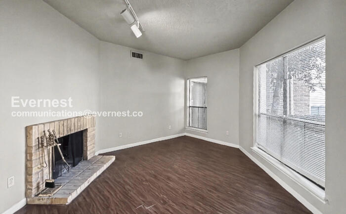 Building Photo - 3729 Thistlemont Dr