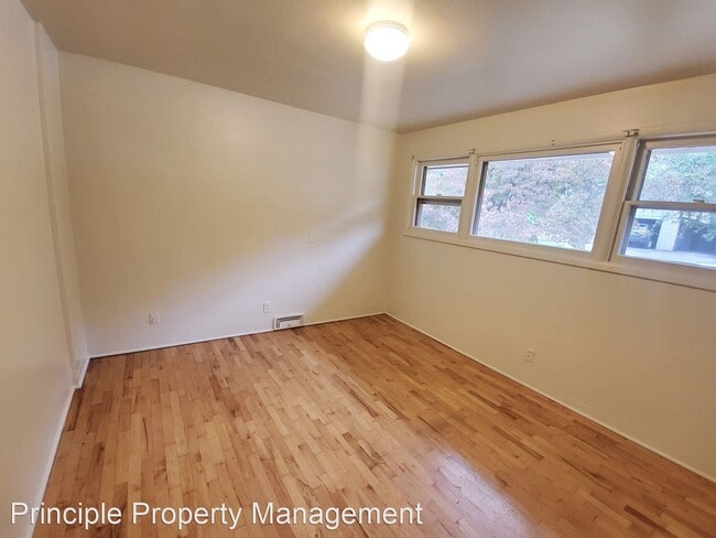 Building Photo - 3 br, 2 bath House - 1810 Fairmount Blvd.