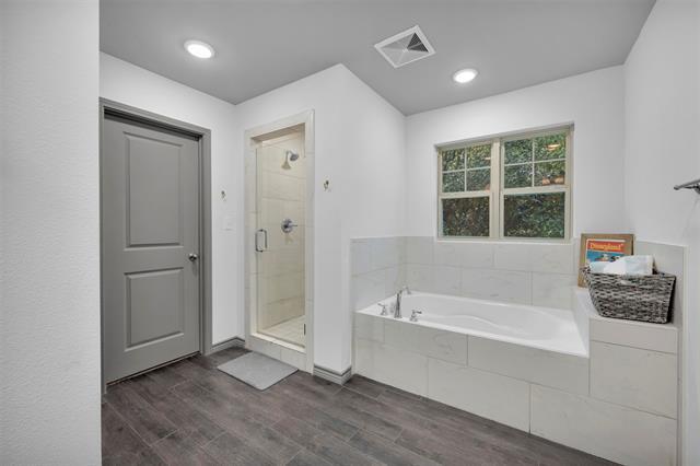 Building Photo - 8705 Tudor Pl