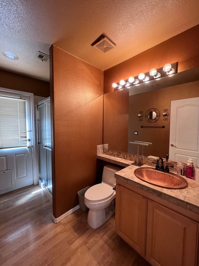 Building Photo - Summerlin 5 Bedroom with a Swimming Pool
