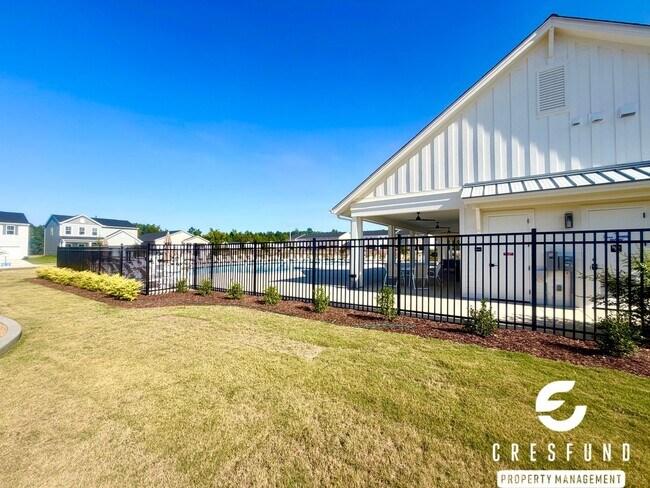 Building Photo - 473 Venetian Dr
