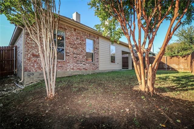 Building Photo - 725 Red Elm Ln
