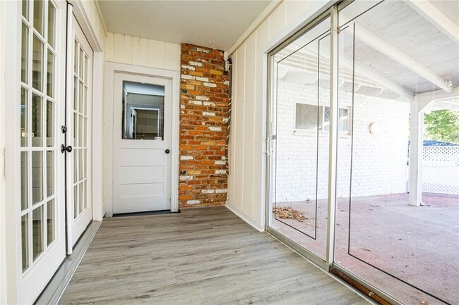 Building Photo - 1101 Cheyenne Trail