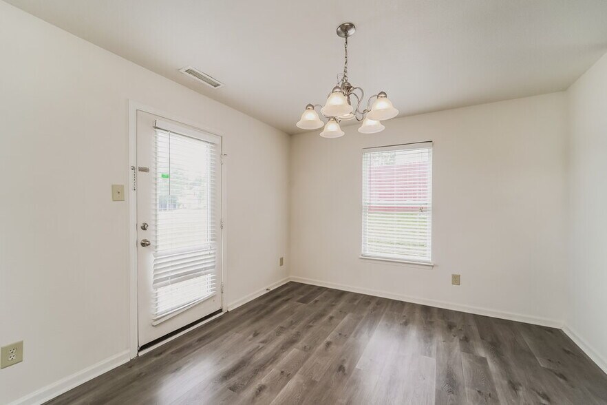 Building Photo - 4589 Kellybrook Dr