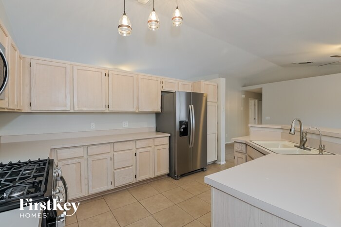 Building Photo - 10060 E Falcon Point Dr