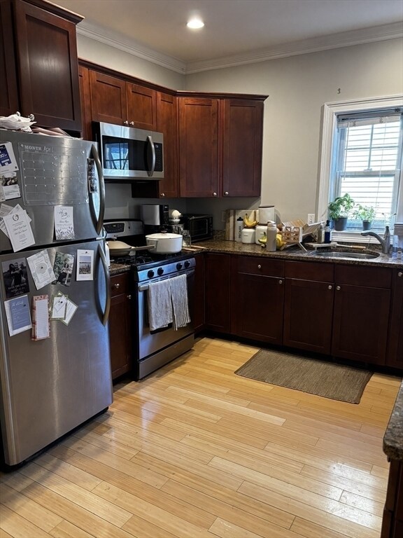 Building Photo - 18 Knowlton St