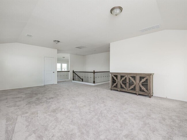 Building Photo - 3814 Riardo Dr