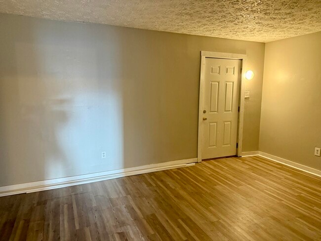 Building Photo - 51 Shields Ln