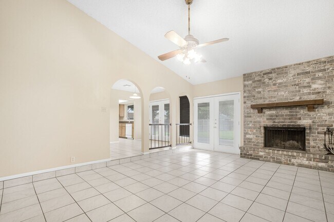 Building Photo - 5003 Starfire St