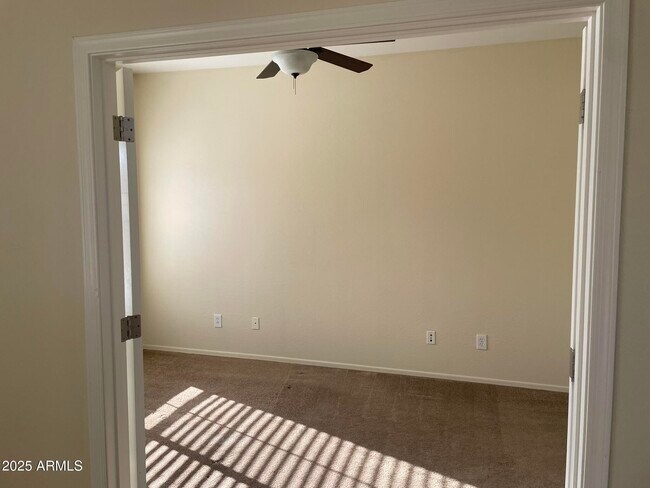 Building Photo - 4816 S Emery Cir