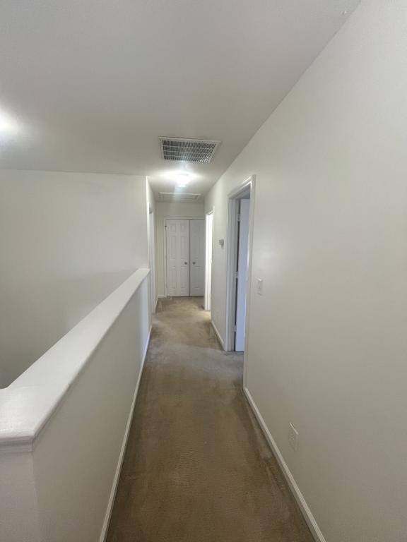 Building Photo - 425 Tiburon Dr