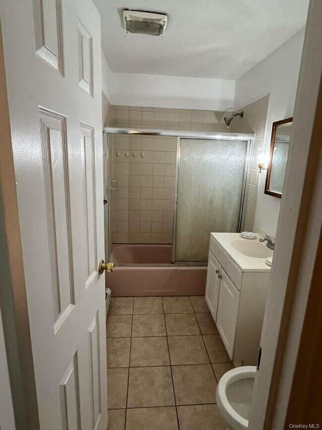 Building Photo - 24 McLaughlin Ave