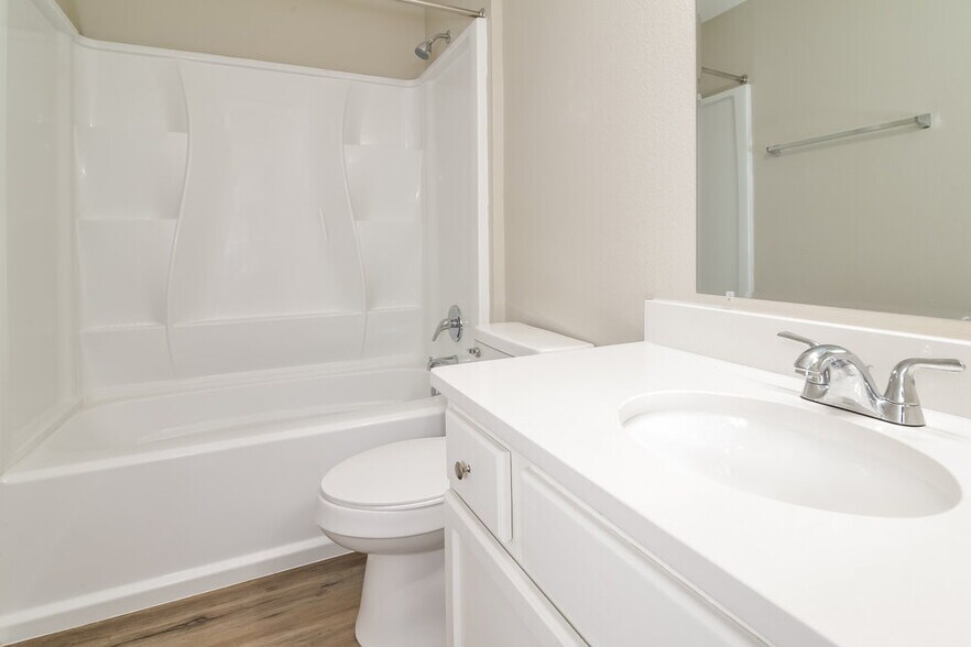 Building Photo - 1608 Sterns Dr