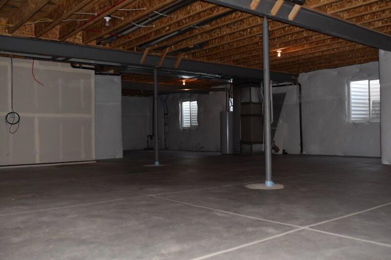 Building Photo - 5601 En Joie Pl