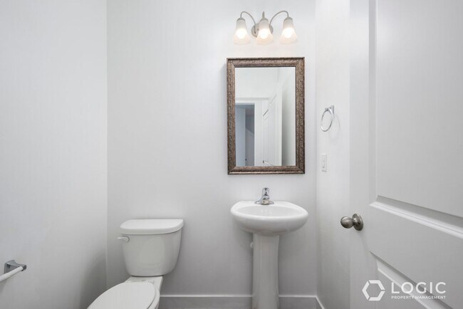 Building Photo - 14817 Pelé Ln