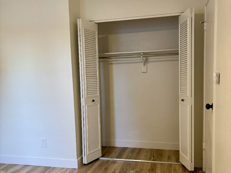 Building Photo - 13327 N 26th Ave