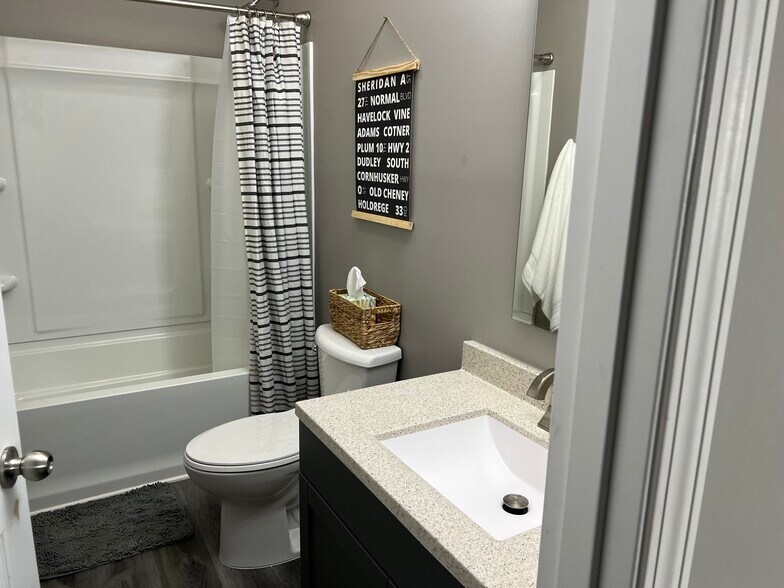 Building Photo - 1745 Garfield St