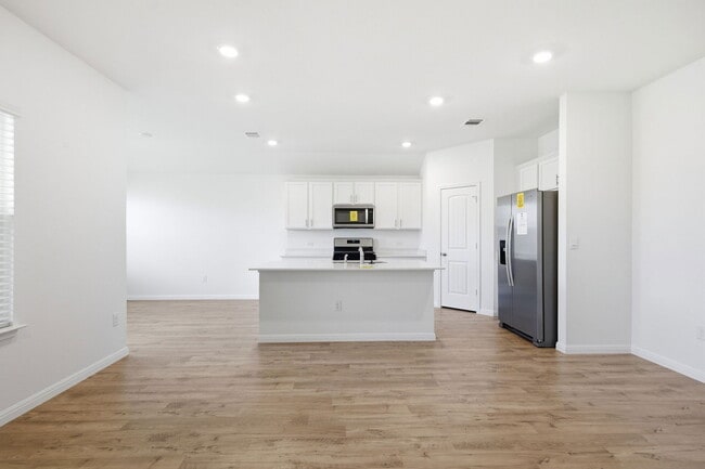 Building Photo - 1904 Marlin Spike Dr