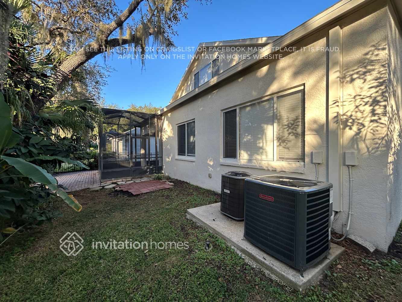 Building Photo - 15454 Martinmeadow Dr