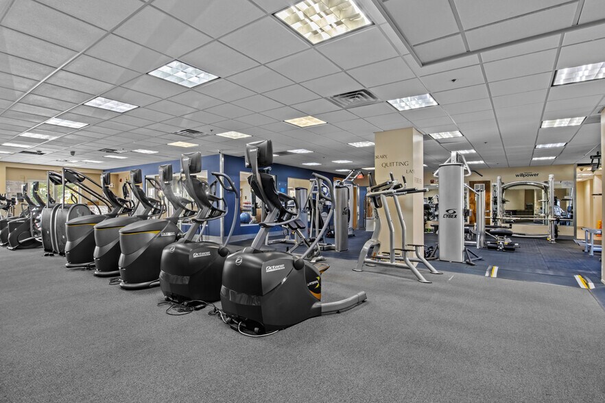 State of the Art gym - 15 Enterprise Ct