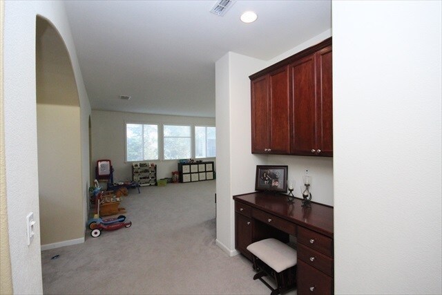 Building Photo - Gorgeous Home In the Desired Chesapeake Neighborhood