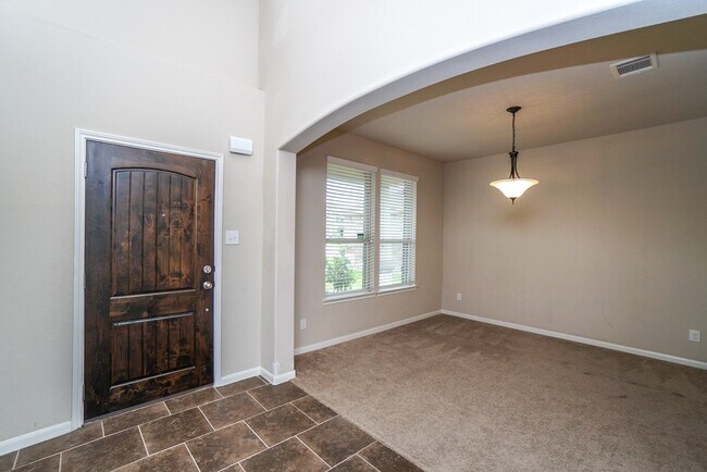 Building Photo - 31 Indian Palms Dr