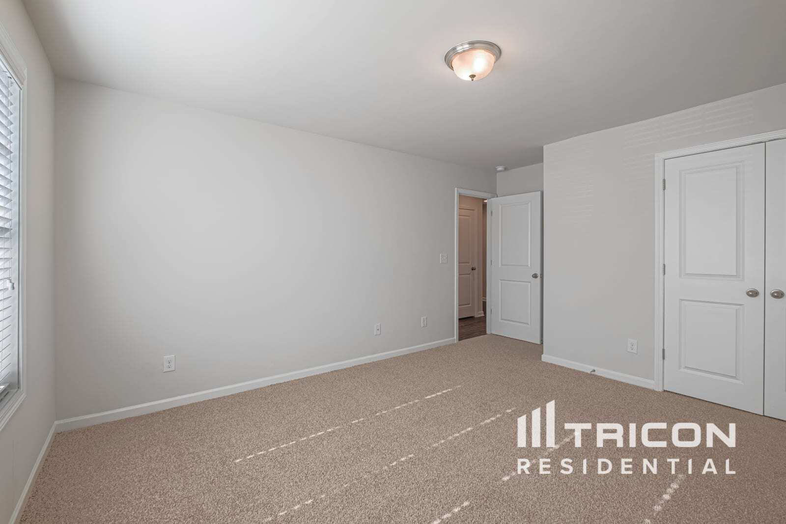 Building Photo - 3980 Bella View Ln