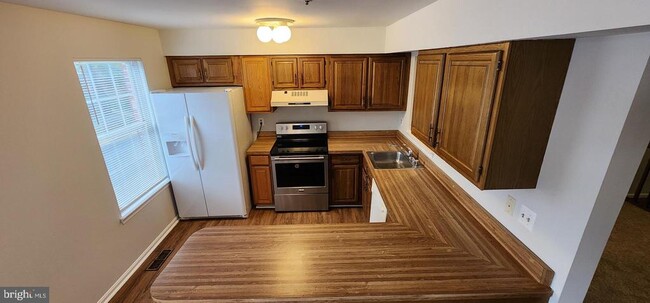 Building Photo - 14625 Gov Sprigg Pl