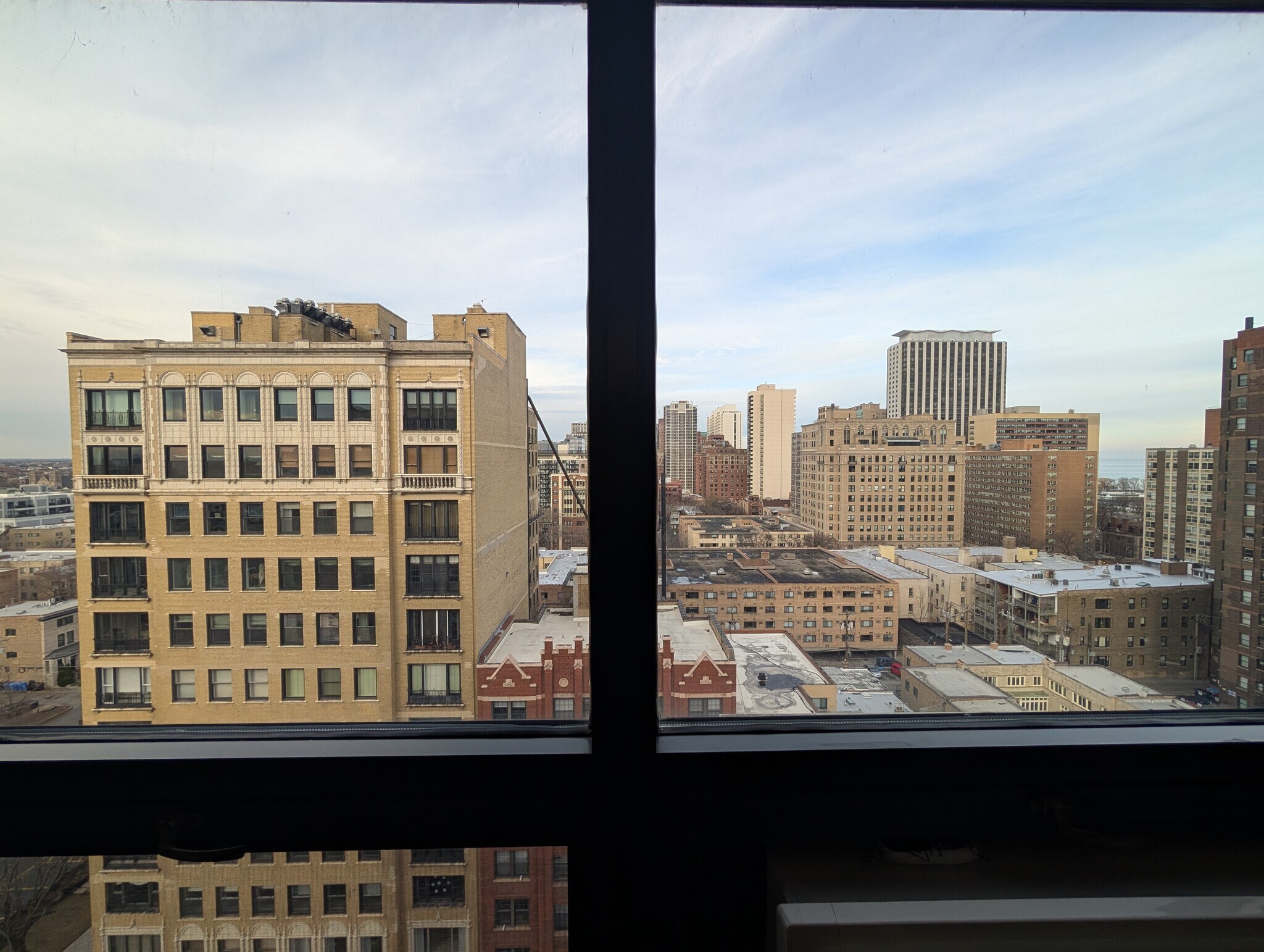 Building Photo - 429 W Wellington Ave