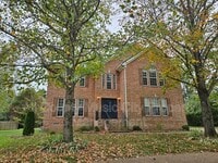 Building Photo - 425 Chamberlain Park Ln