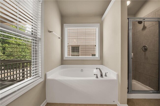 Building Photo - 559 Myrtle Trace Ln