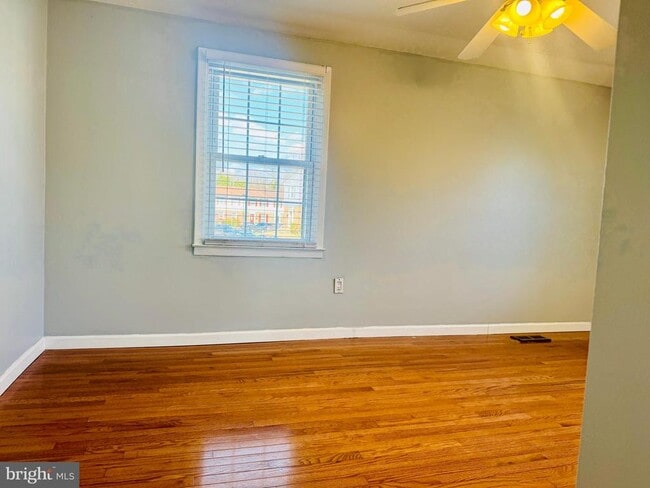 Building Photo - 2 Durness Ct