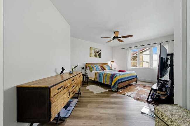 Building Photo - 111 Seabreeze Cir