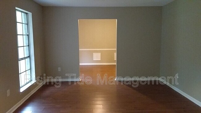 Building Photo - 2743 Lee Meadows Dr