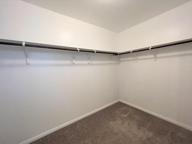 Building Photo - 6413 Owl Creek Ln