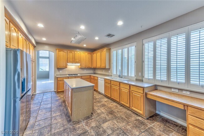 Building Photo - 2075 Jupiter Hills Ln