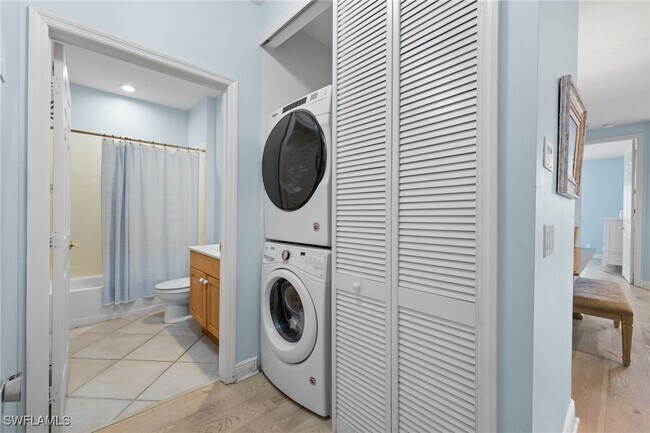 Building Photo - 1305 Sweetwater Cove