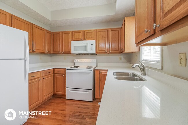 Building Photo - 3663 Central Ave