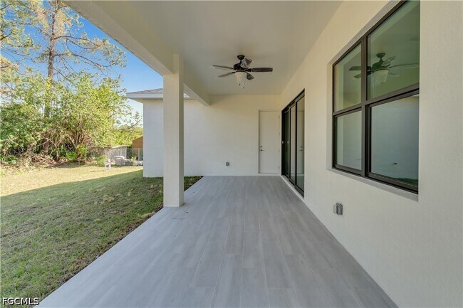 Building Photo - 2613 39th St W