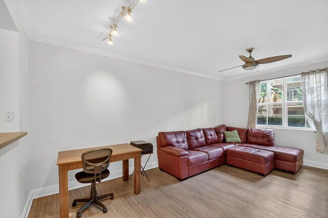 Building Photo - 1805 N Flagler Dr