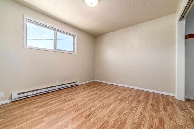 Building Photo - 2081 L St